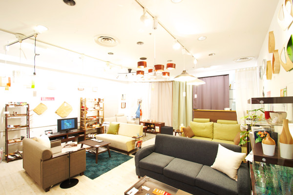 名古屋パルコ南観8F プラスソファ