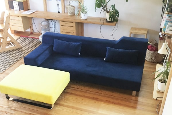 小さなソファの大きな利点 | フランネルソファマガジン | ソファ専門店FLANNEL SOFA