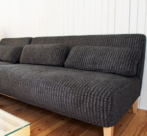 ソファMAROON COUCH