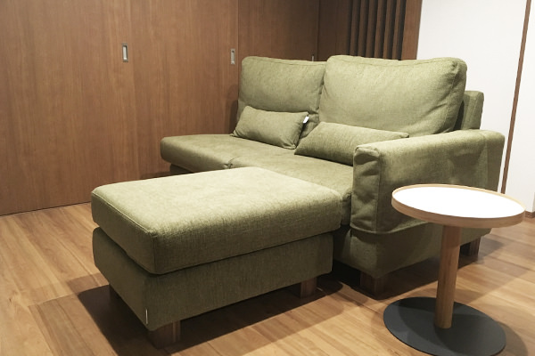 SARAH 3人掛け + SARAH スツール | お客様の声 | ソファ専門店FLANNEL SOFA