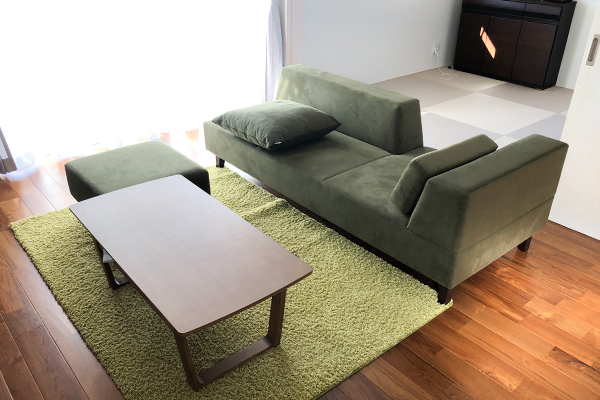 PIVO 3人掛け + PIVO スツール | お客様の声 | ソファ専門店FLANNEL SOFA