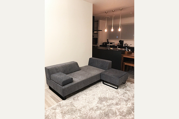 PIVO 2.5人掛け + PIVO スツール | お客様の声 | ソファ専門店FLANNEL SOFA