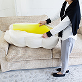 フェザークッションには型くずれ防止ウレタン入り