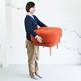 女性一人でも簡単に持ち運べるスツール MAPLE STOOL メープルスツール