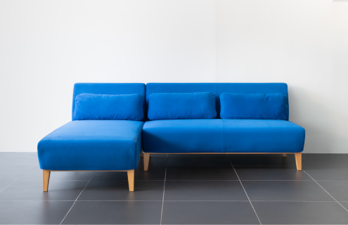 MAROONCOUCH